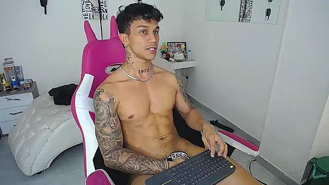 Leonard_Price webkamerás műsora