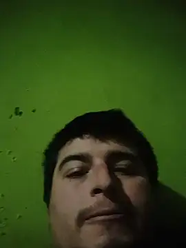 chilehorny1995: διαδικτυακό σόου στην κάμερα