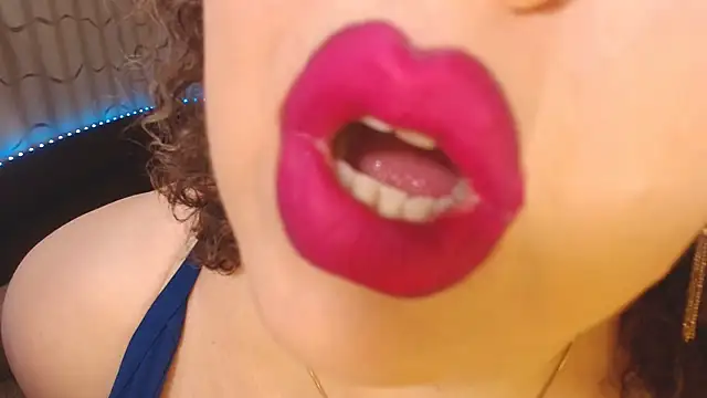 BustyKatty's Webcam Show