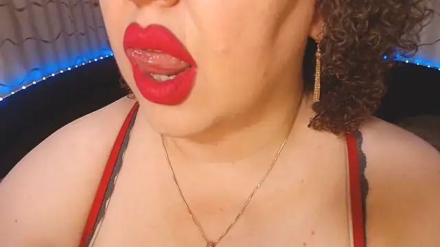 Show de BustyKatty na webcam