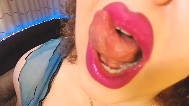 BustyKatty Webcam-Show