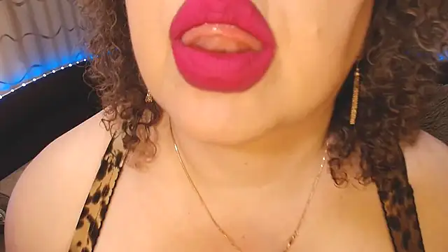Živý XXX chat BustyKatty