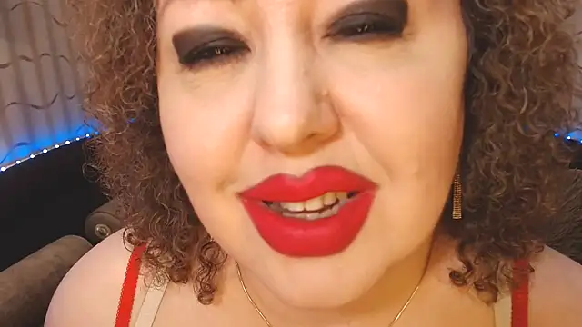 BustyKatty Adlı Modelin Canlı XXX Sohbeti