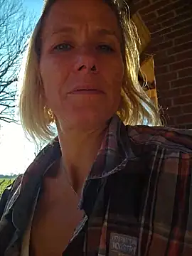 yola181's Live Sex Cam Show