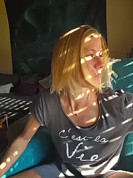 yola181 ওয়েবক্যাম শো