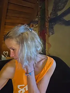yola181's Live XXX Chat