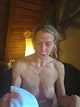 yola181 – Naživo XXX chat