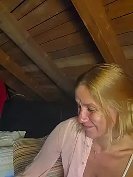yola181 Webcam-Show