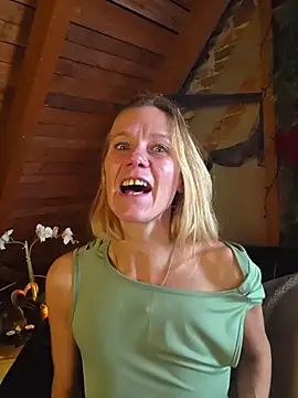 yola181 Webcam-Show