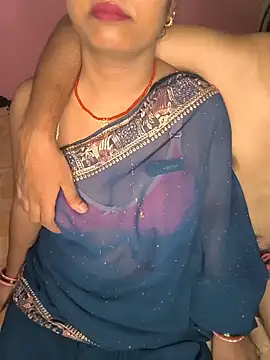 Secret_Couple_X: διαδικτυακό σόου στην κάμερα