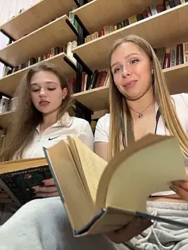 Liza_risky Show in webcam