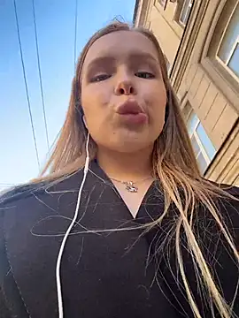 Liza_risky's Webcam Show