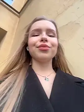 Liza_risky: вебкам-шоу