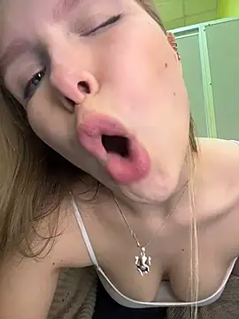 Liza_risky Show Webcam
