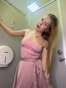 Liza_risky Шоу с уебкамера