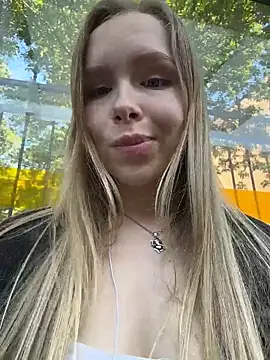 Liza_risky 在線直播表演