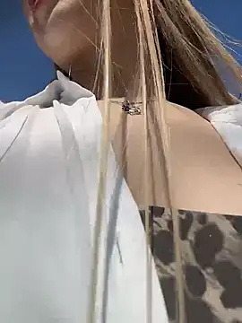 Show de Liza_risky na webcam