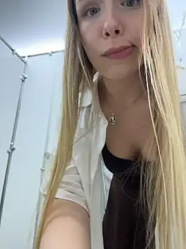 Liza_risky 在線直播表演