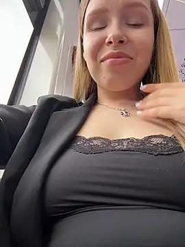 Liza_risky Webcamshow