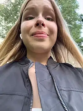 Liza_riskyn Webbikameraesitys