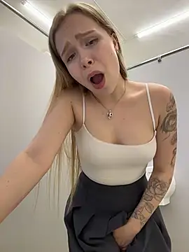 Liza_risky Webcamshow