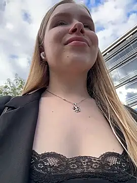 הופעת וובקאם של Liza_risky