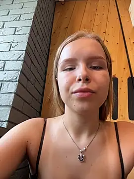 Liza_risky's Webcam Show