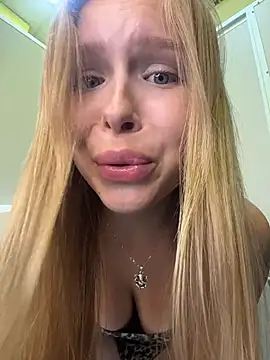 Liza_risky Adlı Modelin Web Kamerası Şovu