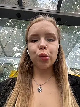 عرض كام Liza_risky
