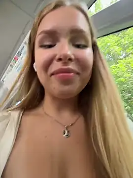 Pokazy przed kamerką – Liza_risky