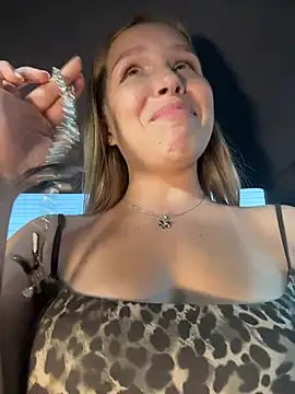 Liza_riskyn Webbikameraesitys