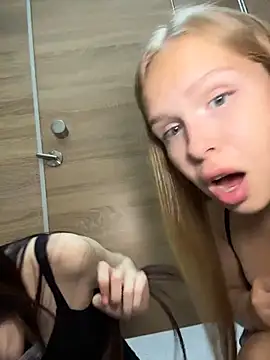 Pokazy przed kamerką – Liza_risky