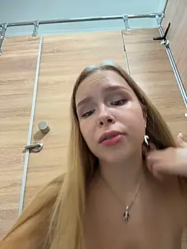 Liza_risky Webcamshow