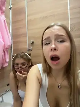 Liza_risky Adlı Modelin Web Kamerası Şovu