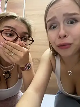 عرض كام Liza_risky