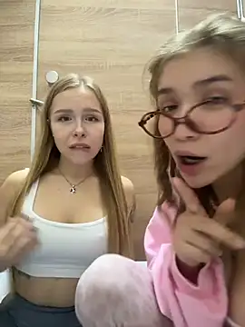 Liza_risky Webcamshow