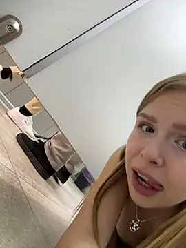 Liza_risky ওয়েবক্যাম শো