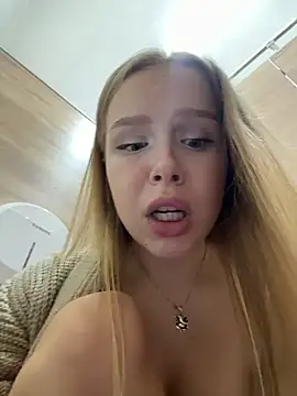 Liza_risky: вебкам-шоу