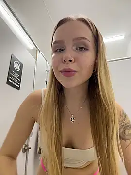 Liza_risky Шоу с уебкамера