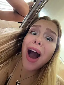 Liza_risky's Live XXX Chat