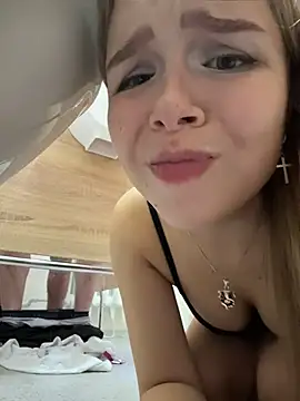 XXX chat uživo modela Liza_risky