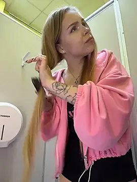 Liza_risky Шоу с уебкамера