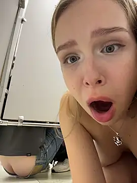 Liza_risky's Webcam Show