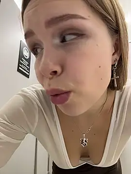 Liza_risky Adlı Modelin Web Kamerası Şovu
