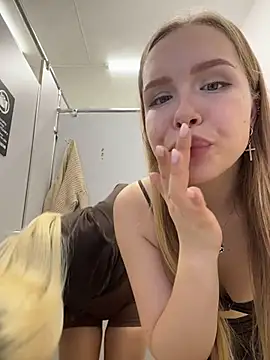 Liza_risky's Webcam Show