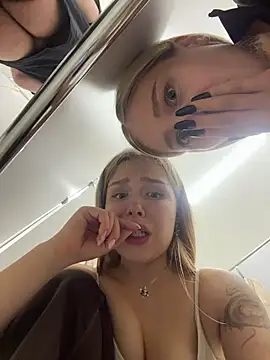 Chat +18 de Liza_risky ao vivo