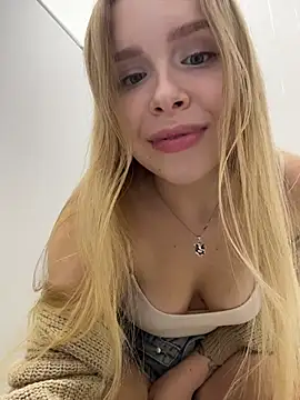 Liza_risky Adlı Modelin Canlı XXX Sohbeti