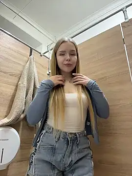 Pokazy przed kamerką – Liza_risky