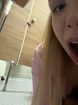 Liza_riskyn Webbikameraesitys