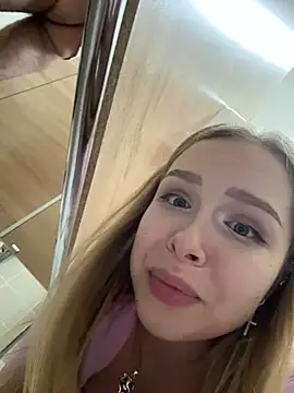 عر ض كام Liza_risky